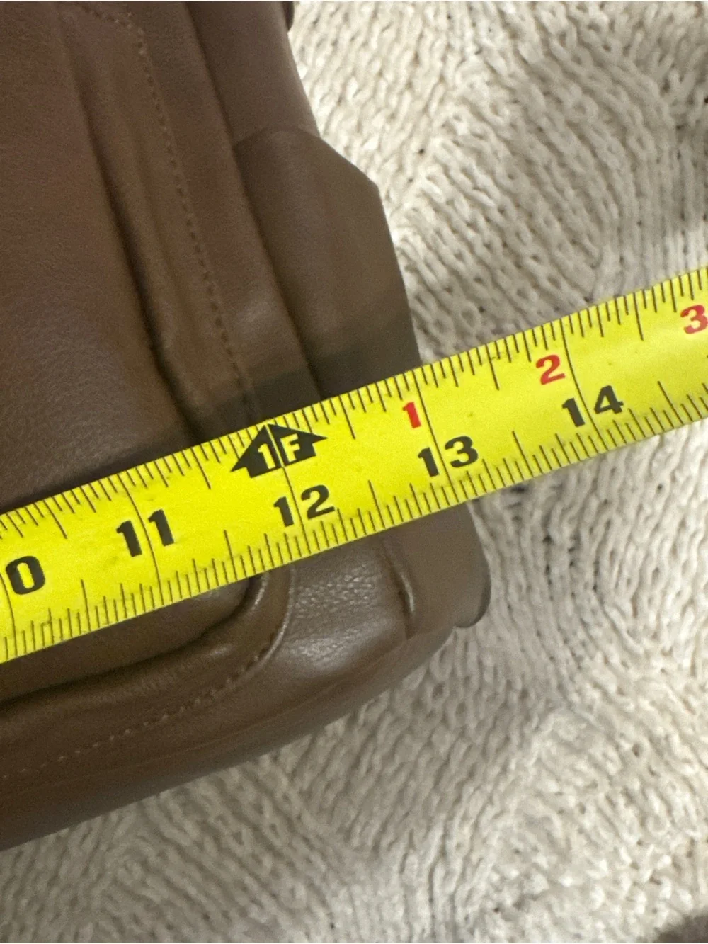 Women’s Brown Leather Messenger Bag - Classic Carry